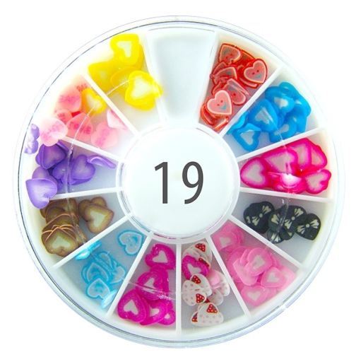 Cora&ccedil;&atilde;o de decora&ccedil;&atilde;o de unhas de roda